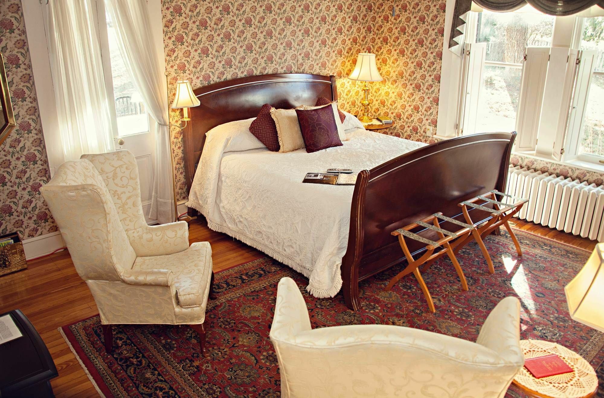 The Carriage Inn Bed And Breakfast Charles Town Eksteriør billede